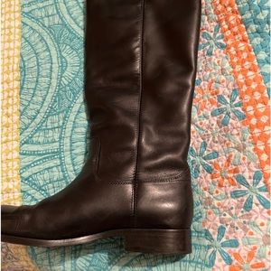 Frye Melissa Button boots size 8